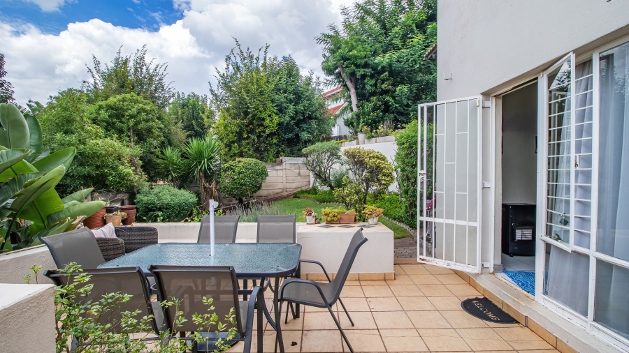 2 Bedroom Property for Sale in Sunnyrock Gauteng