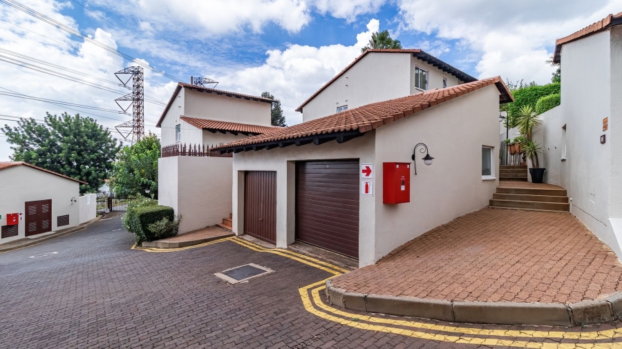 2 Bedroom Property for Sale in Sunnyrock Gauteng