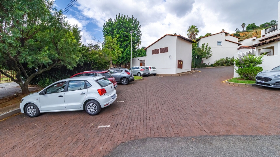 2 Bedroom Property for Sale in Sunnyrock Gauteng