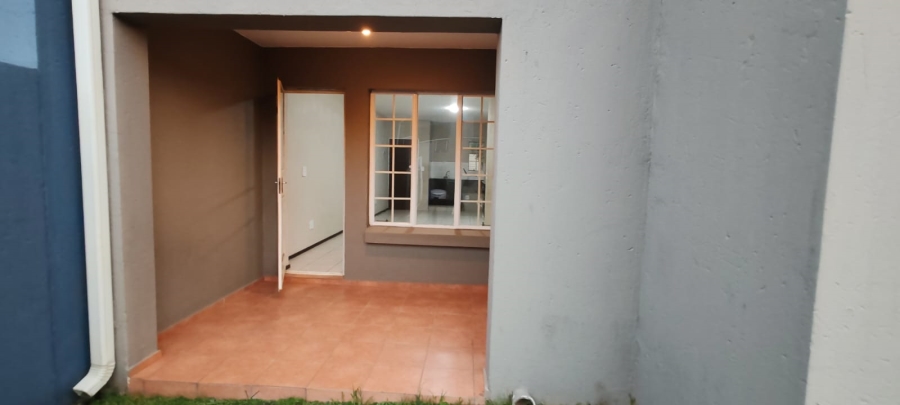 2 Bedroom Property for Sale in Brentwood Gauteng