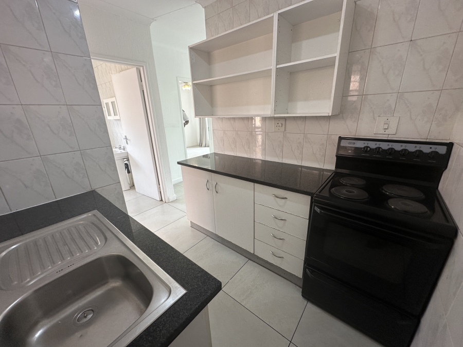 1 Bedroom Property for Sale in Linden Gauteng