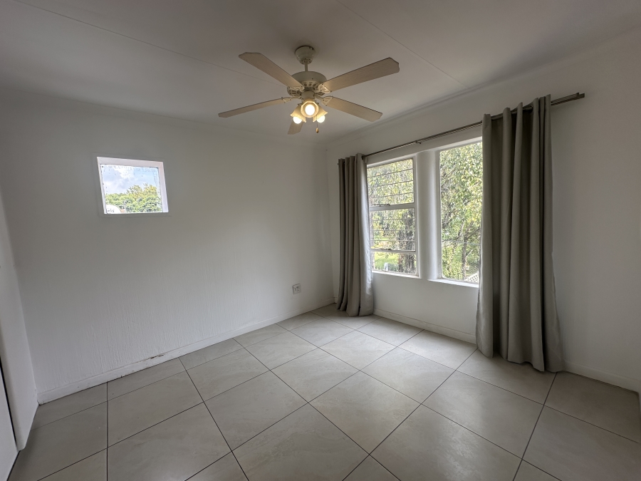 1 Bedroom Property for Sale in Linden Gauteng