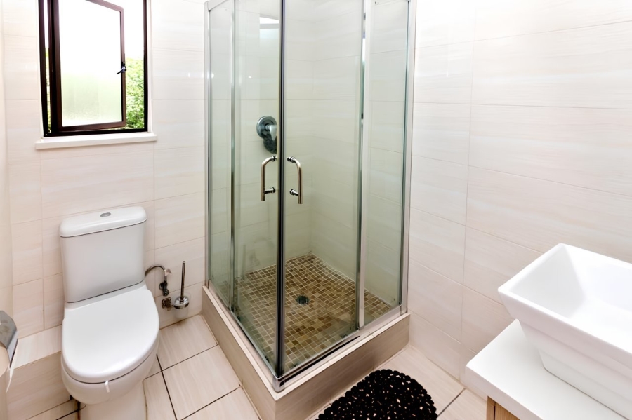 2 Bedroom Property for Sale in Broadacres Gauteng