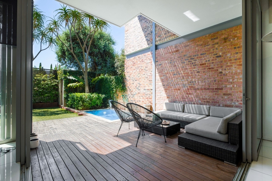 2 Bedroom Property for Sale in Dunkeld Gauteng