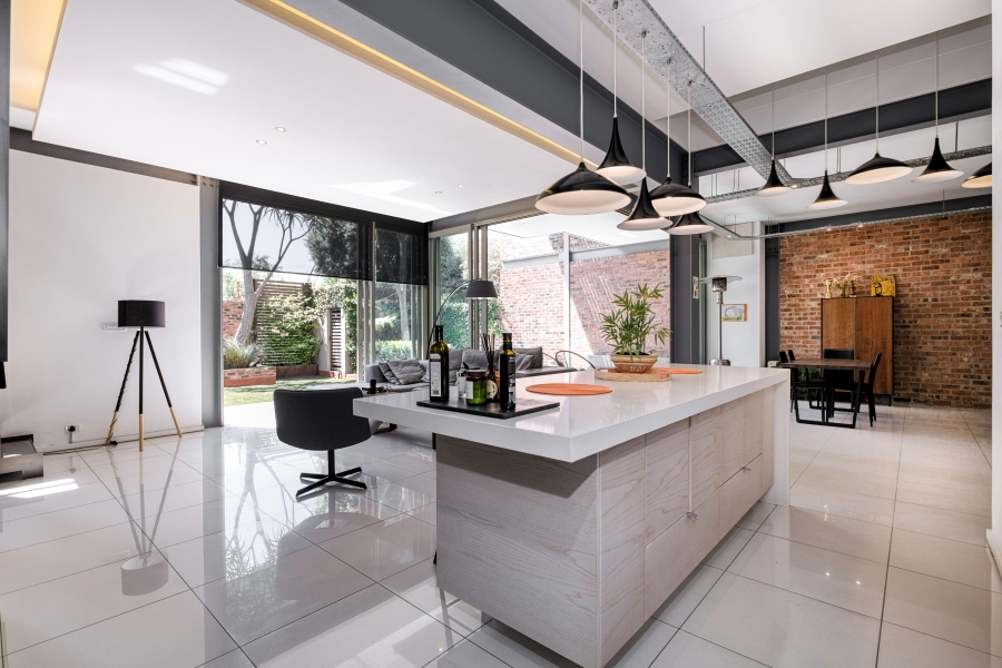 2 Bedroom Property for Sale in Dunkeld Gauteng