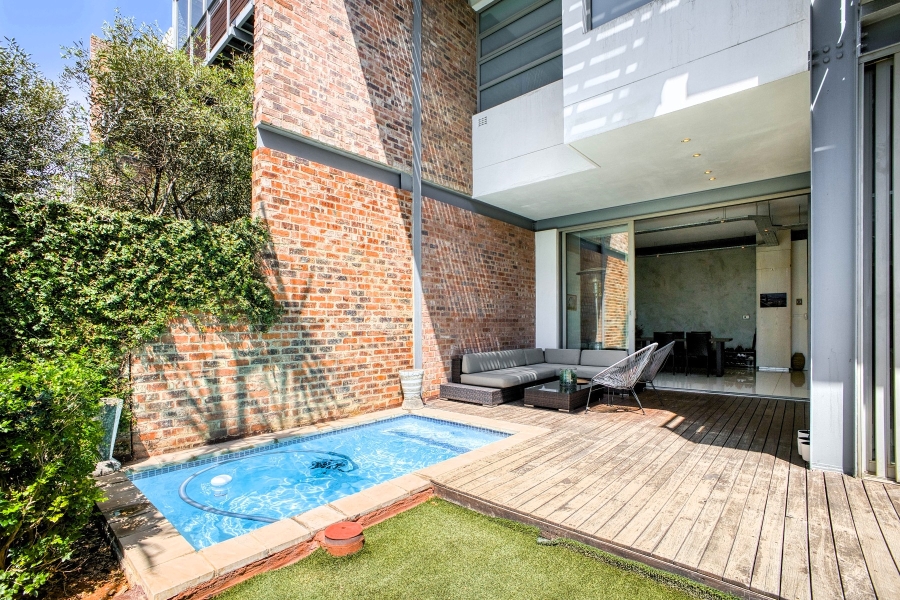 2 Bedroom Property for Sale in Dunkeld Gauteng