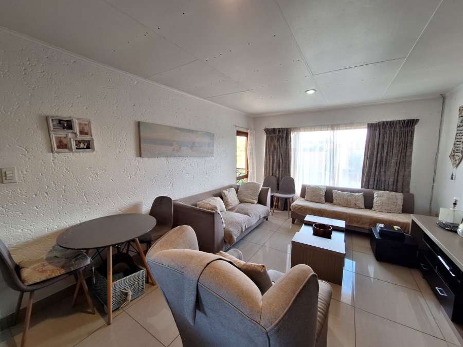 2 Bedroom Property for Sale in Fairland Gauteng