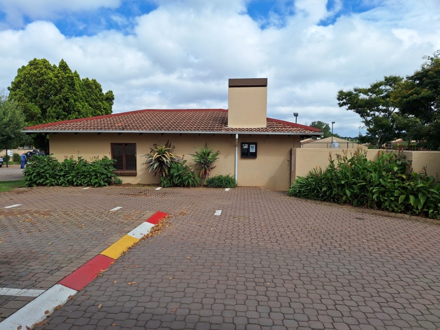 2 Bedroom Property for Sale in Fairland Gauteng