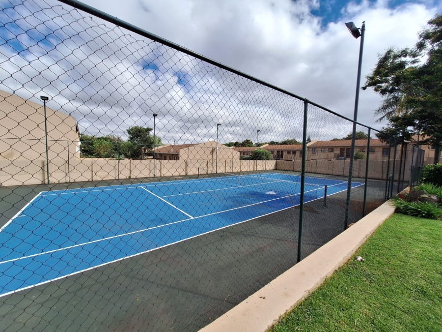 2 Bedroom Property for Sale in Fairland Gauteng