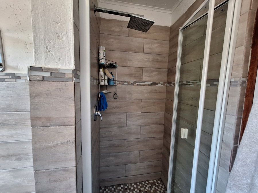 2 Bedroom Property for Sale in Fairland Gauteng