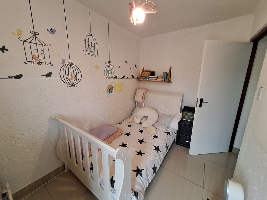 2 Bedroom Property for Sale in Fairland Gauteng