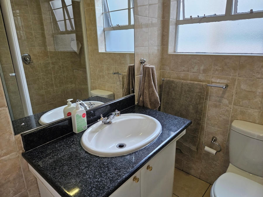 To Let 3 Bedroom Property for Rent in Illovo Gauteng