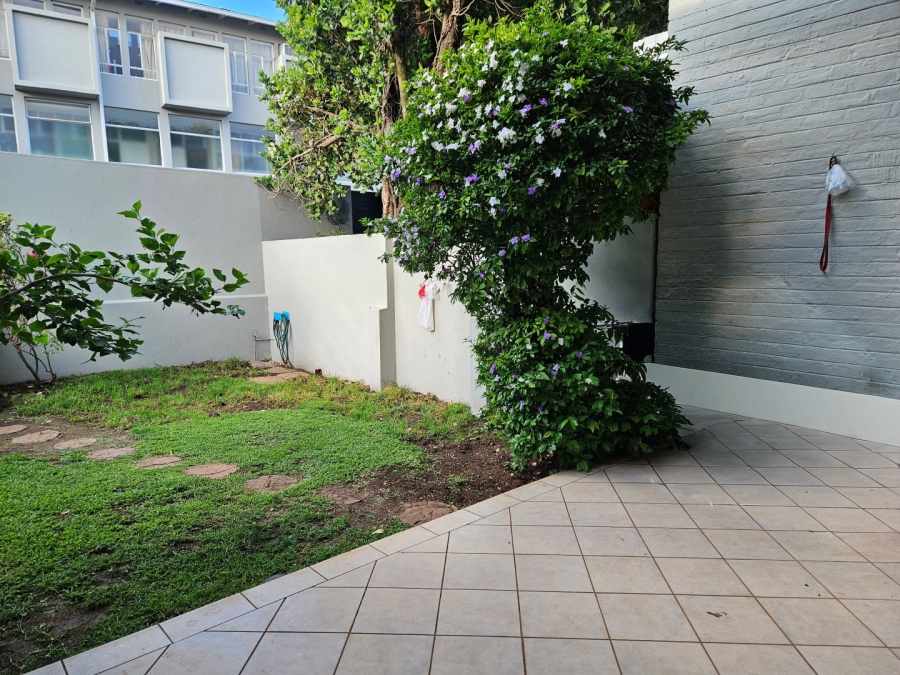 To Let 3 Bedroom Property for Rent in Illovo Gauteng