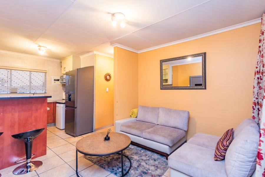 2 Bedroom Property for Sale in Witpoortjie Gauteng