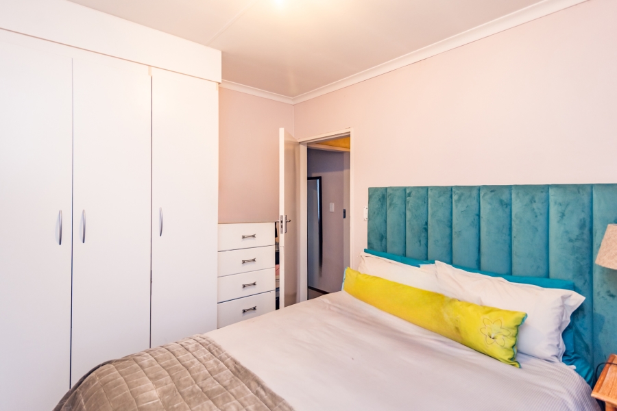 2 Bedroom Property for Sale in Witpoortjie Gauteng