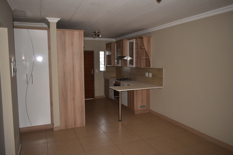 3 Bedroom Property for Sale in Andeon Gauteng