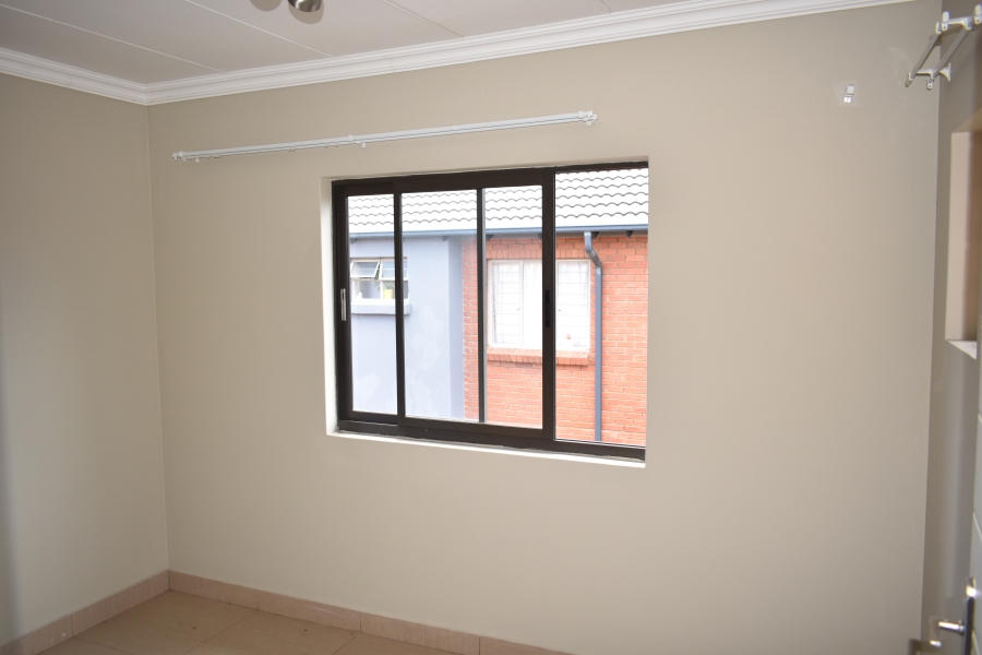 3 Bedroom Property for Sale in Andeon Gauteng