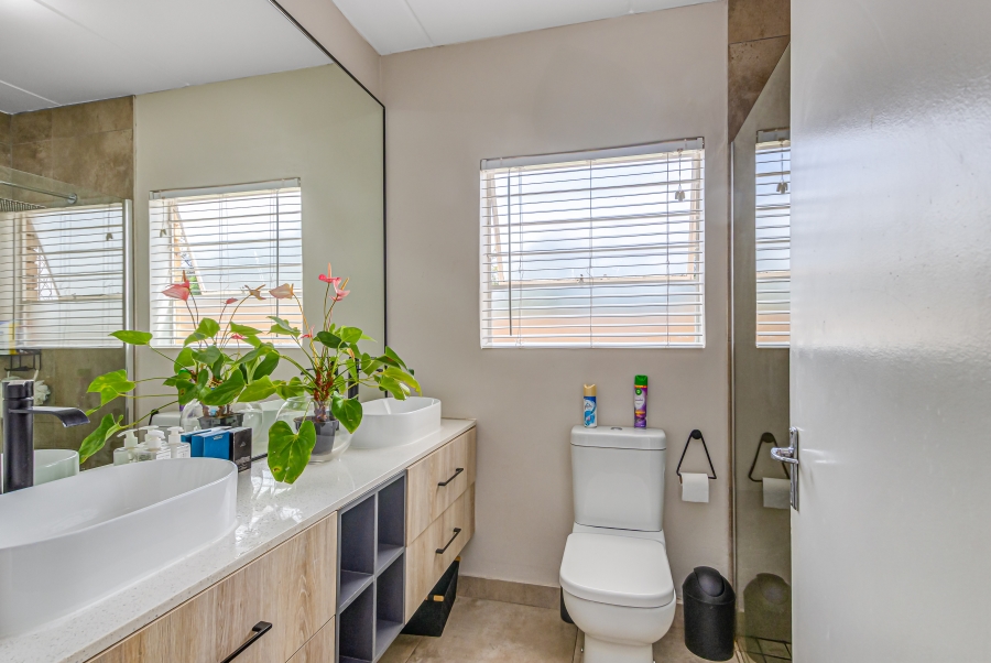 3 Bedroom Property for Sale in Noordhang Gauteng