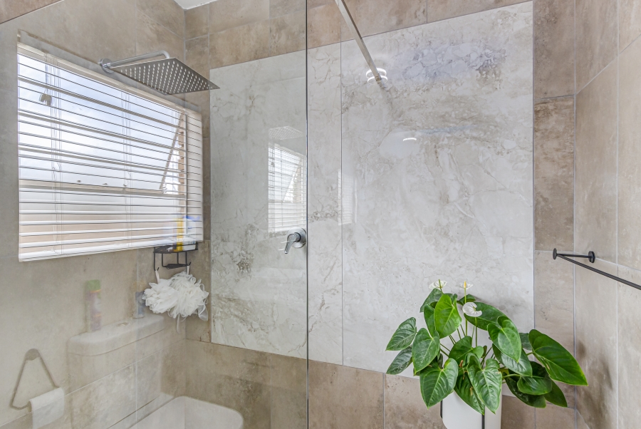 3 Bedroom Property for Sale in Noordhang Gauteng