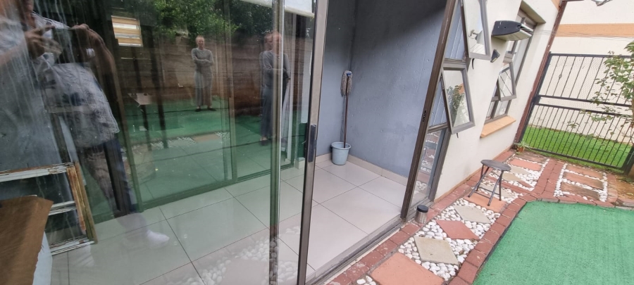 2 Bedroom Property for Sale in Parkrand Gauteng