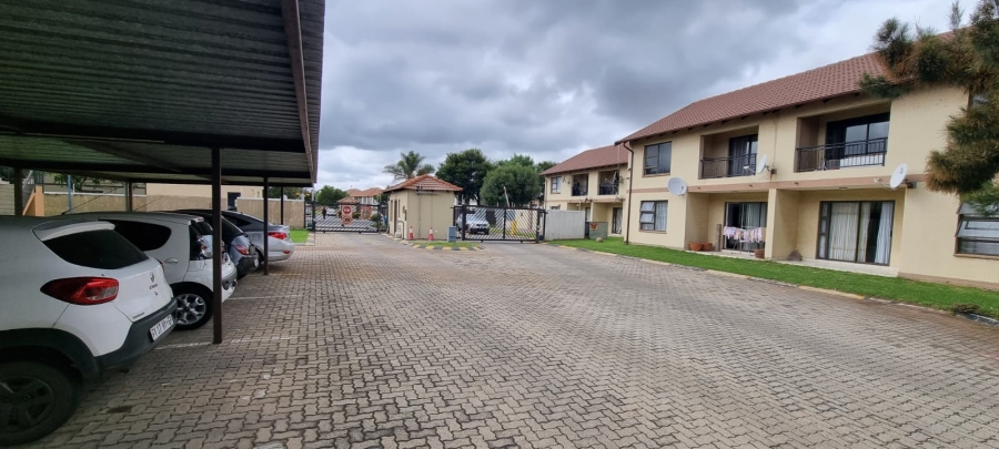 2 Bedroom Property for Sale in Parkrand Gauteng