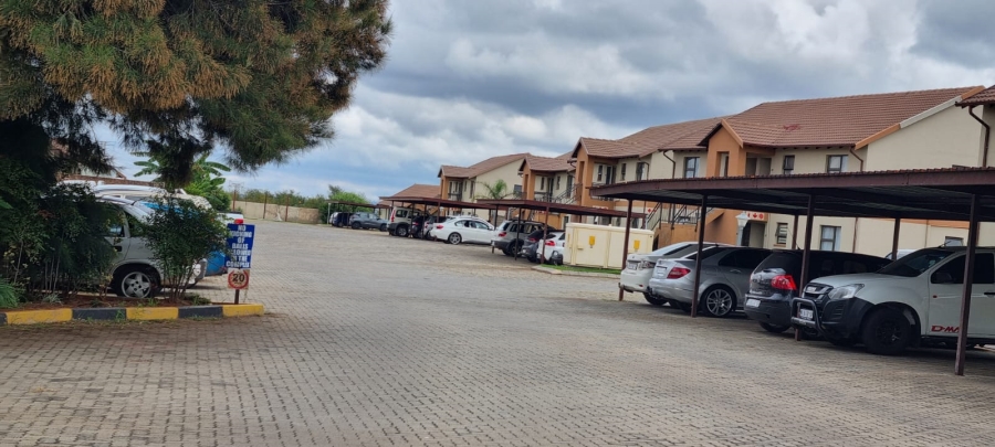 2 Bedroom Property for Sale in Parkrand Gauteng