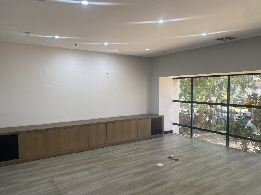 Commercial Property for Sale in Randjespark Gauteng