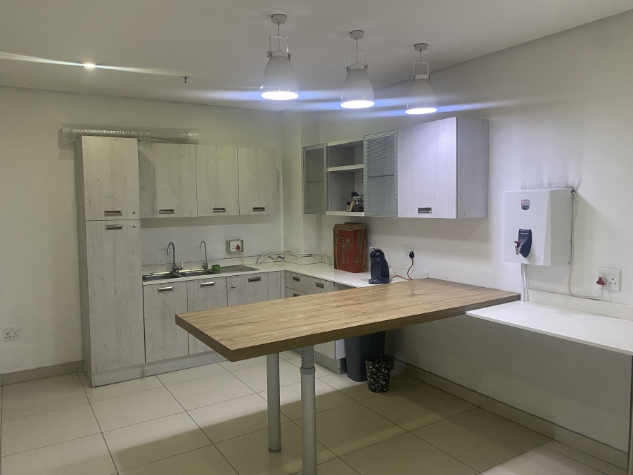 Commercial Property for Sale in Randjespark Gauteng