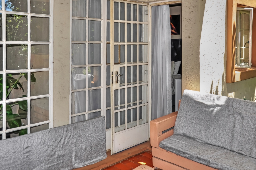 2 Bedroom Property for Sale in Erand Gardens Gauteng