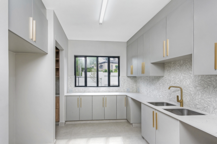 4 Bedroom Property for Sale in Kyalami Estates Gauteng