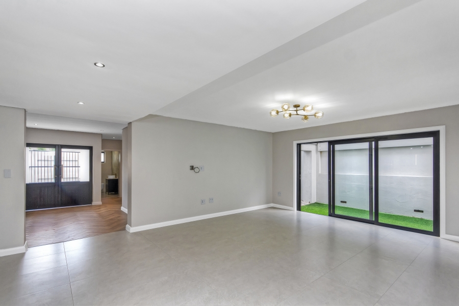 4 Bedroom Property for Sale in Kyalami Estates Gauteng