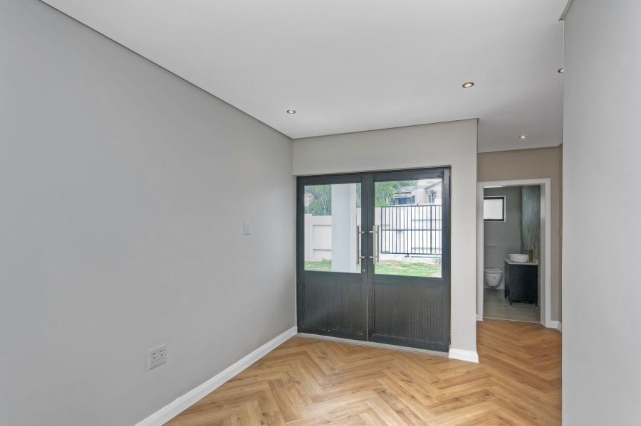 4 Bedroom Property for Sale in Kyalami Estates Gauteng