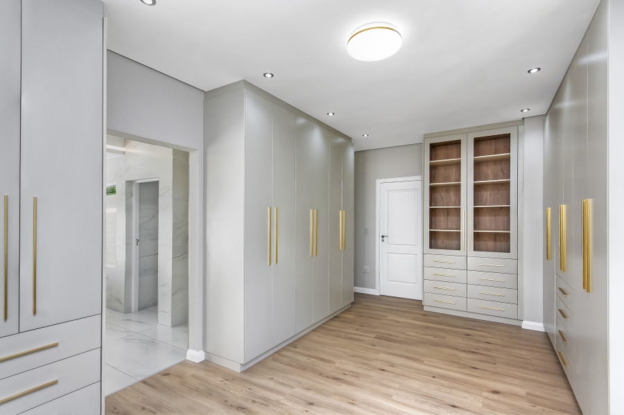 4 Bedroom Property for Sale in Kyalami Estates Gauteng