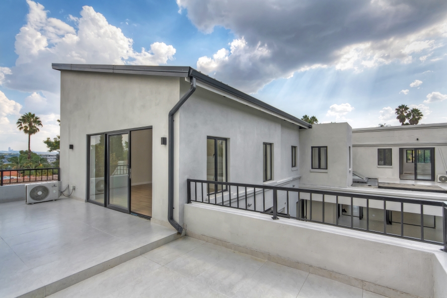 4 Bedroom Property for Sale in Kyalami Estates Gauteng