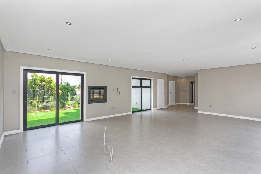 4 Bedroom Property for Sale in Kyalami Estates Gauteng