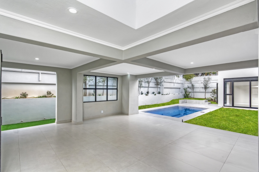 4 Bedroom Property for Sale in Kyalami Estates Gauteng