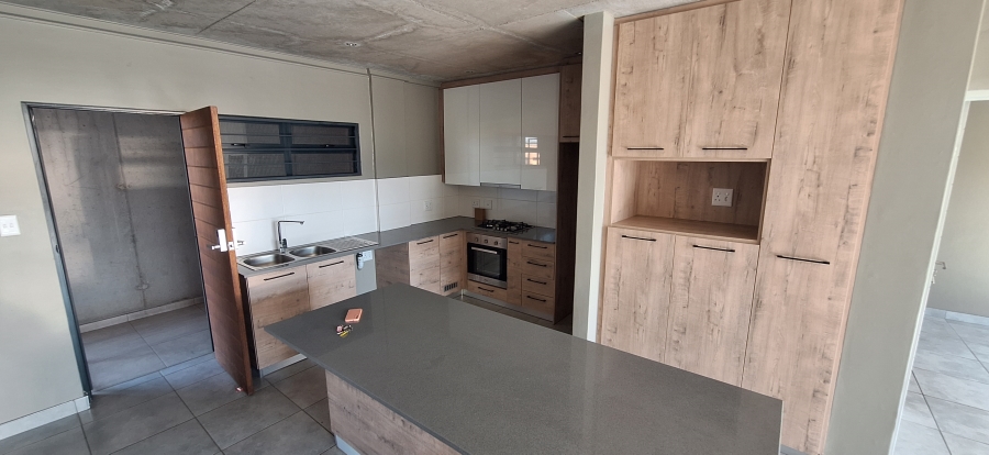 To Let 2 Bedroom Property for Rent in Equestria Gauteng