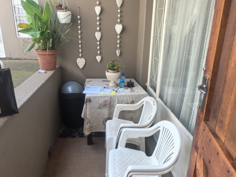 1 Bedroom Property for Sale in Witpoortjie Gauteng