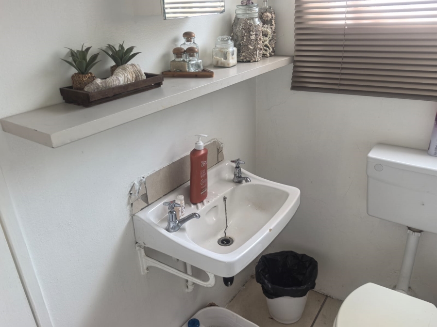1 Bedroom Property for Sale in Witpoortjie Gauteng