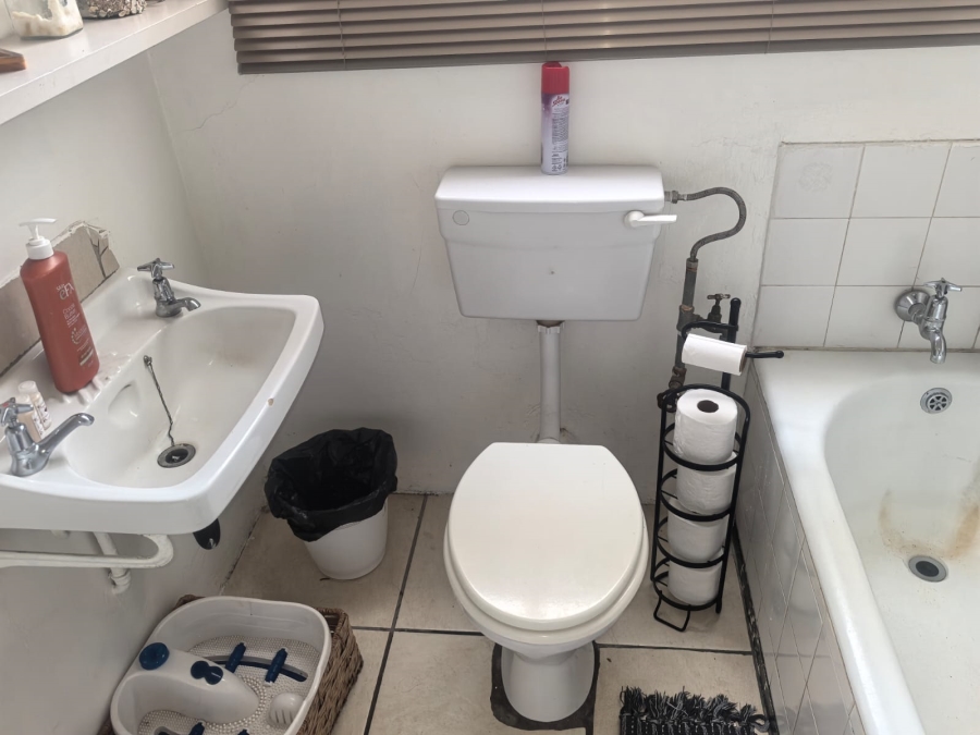 1 Bedroom Property for Sale in Witpoortjie Gauteng