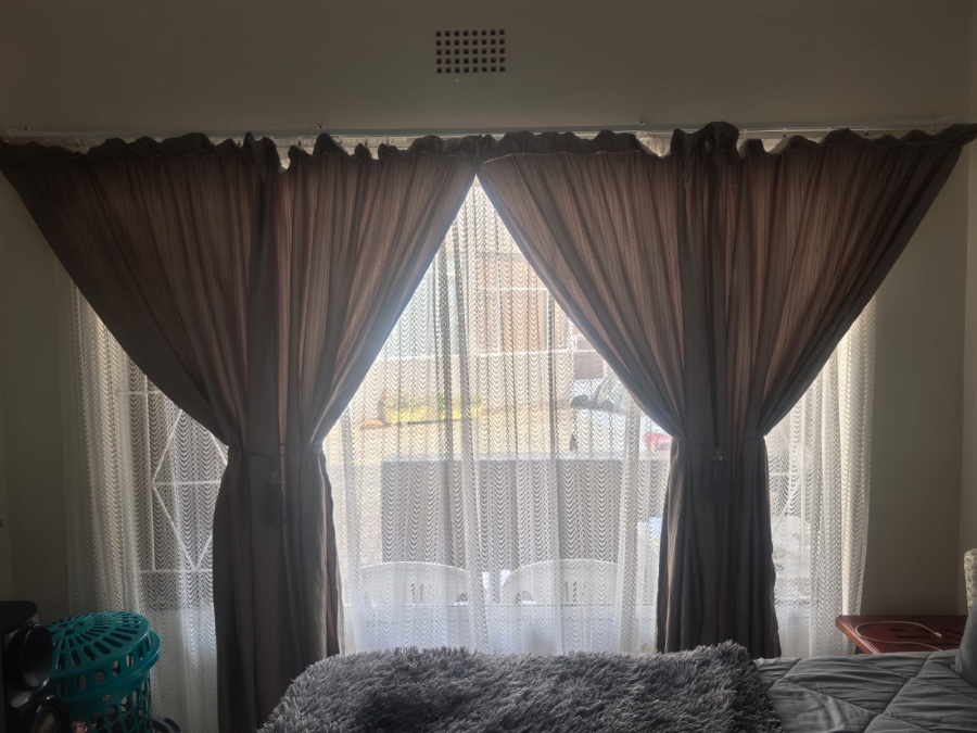 1 Bedroom Property for Sale in Witpoortjie Gauteng