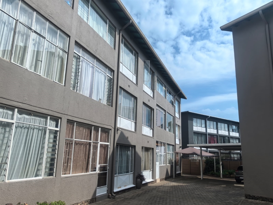 1 Bedroom Property for Sale in Witpoortjie Gauteng