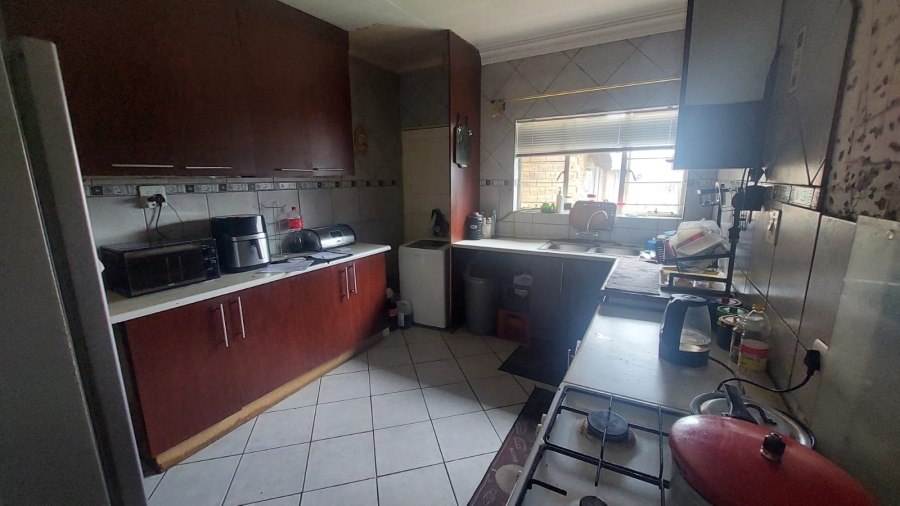 4 Bedroom Property for Sale in Krugersdorp West Gauteng