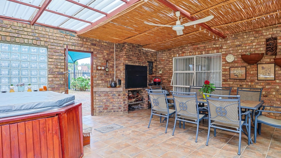 3 Bedroom Property for Sale in Moreleta Park Gauteng