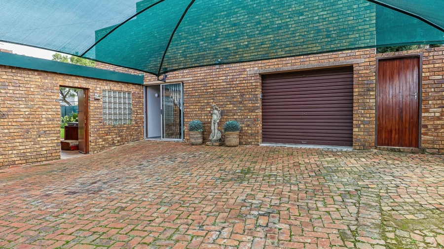 3 Bedroom Property for Sale in Moreleta Park Gauteng