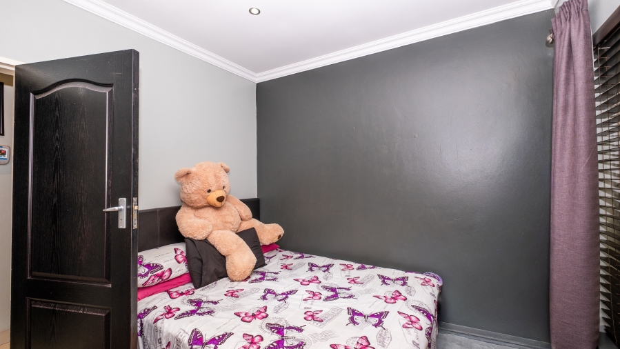 5 Bedroom Property for Sale in The Reeds Gauteng