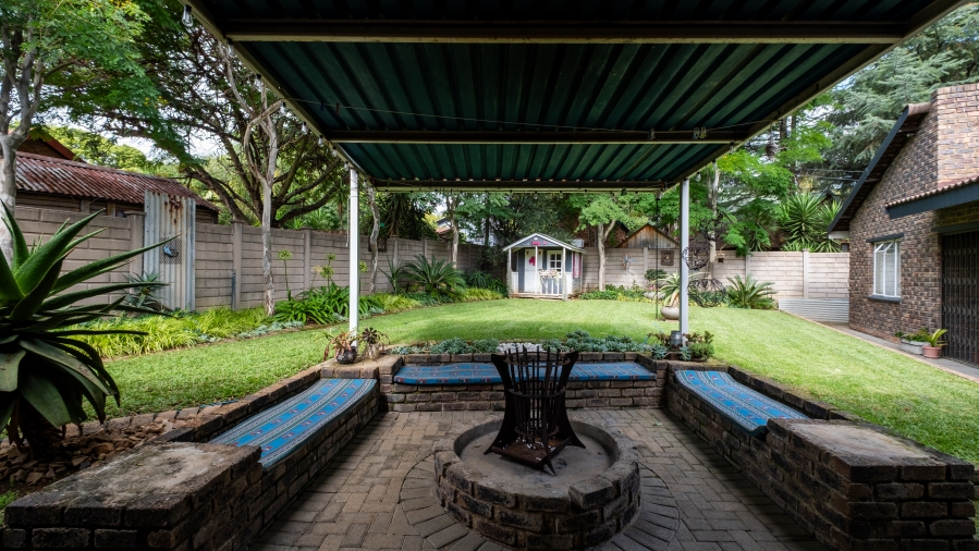 5 Bedroom Property for Sale in The Reeds Gauteng