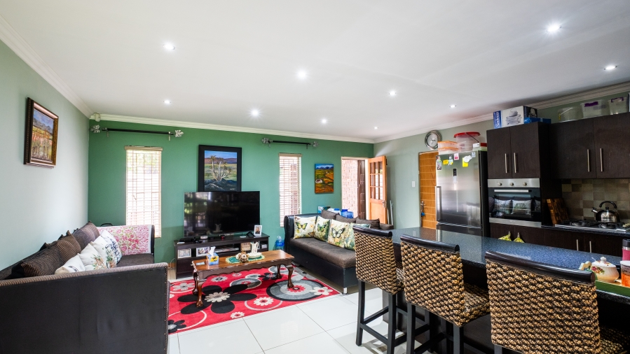5 Bedroom Property for Sale in The Reeds Gauteng