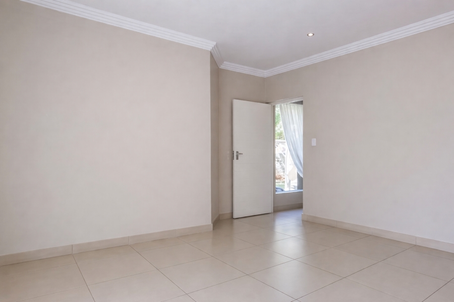 5 Bedroom Property for Sale in Sable Hills Gauteng