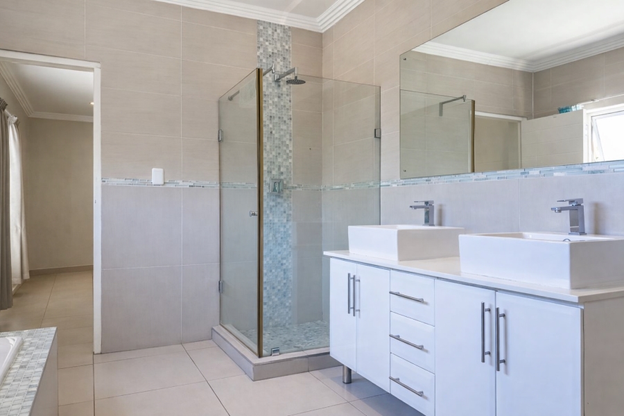 5 Bedroom Property for Sale in Sable Hills Gauteng